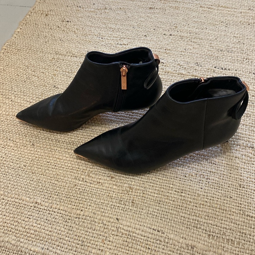 Cutest kitten heel booties for fall genuine leather size 36